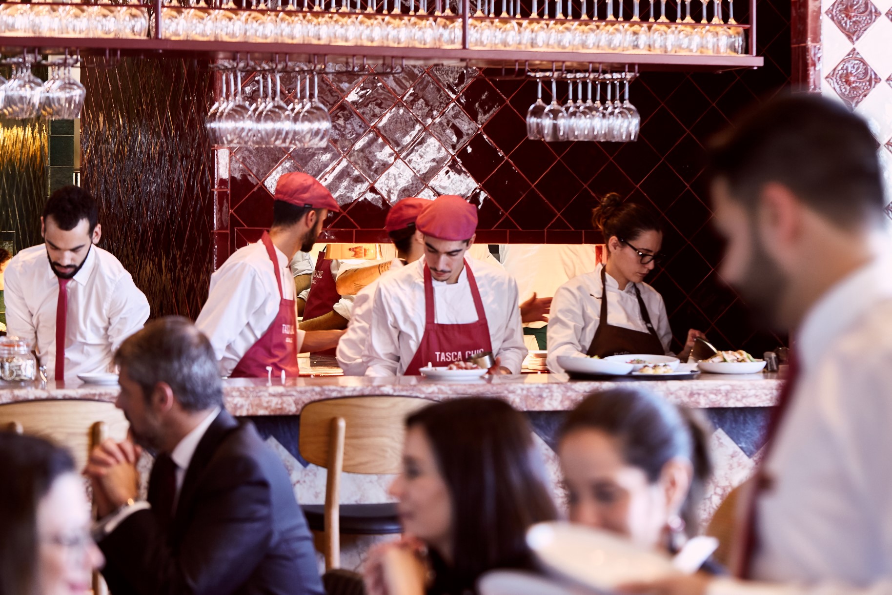 Michelin star chef José Avillez opens Tasca Chic in Gourmet Experience of El Corte Inglés Lisbon.